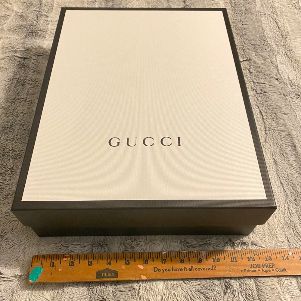 Gucci box